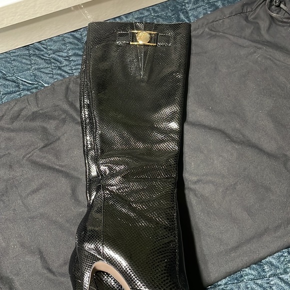 Gorgeous Versace tall platform boots!Black snakeskin!Worn once!Great condition! - Picture 7 of 10